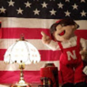 Meet your Posher, Dennis sandi